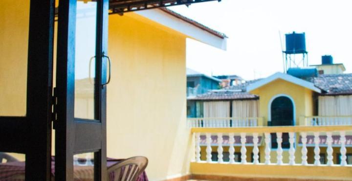 Marina Bay Beach Resort Candolim Exteriör bild