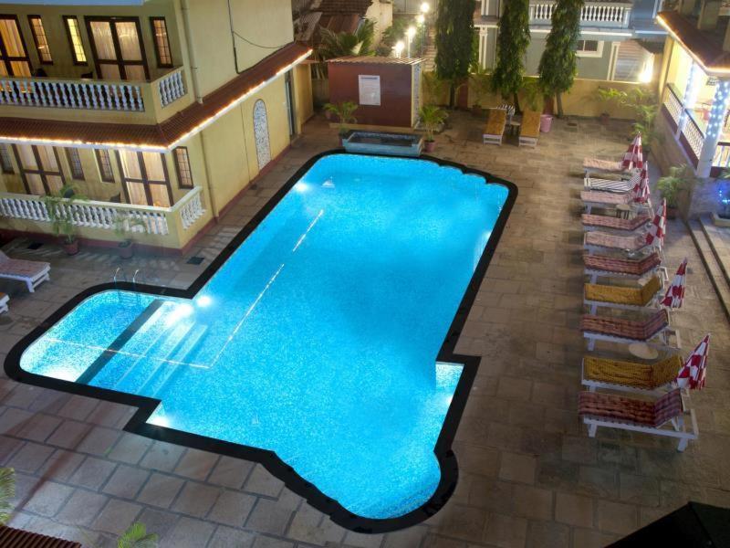 Marina Bay Beach Resort Candolim Exteriör bild