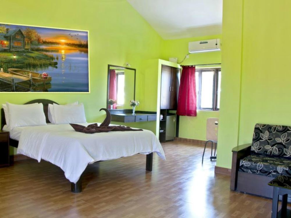 Marina Bay Beach Resort Candolim Exteriör bild